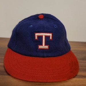 Vintage Texas Rangers MLB 1970's RARE Wool UNION MADE Fitted Hat Small